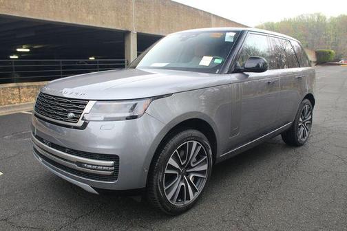 2025 Land Rover Range Rover P550e SE