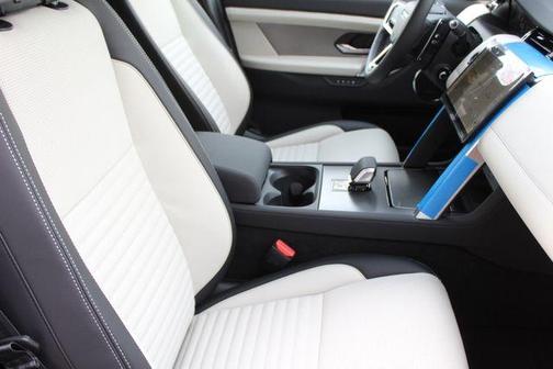 2025 Land Rover Discovery Sport Dynamic SE