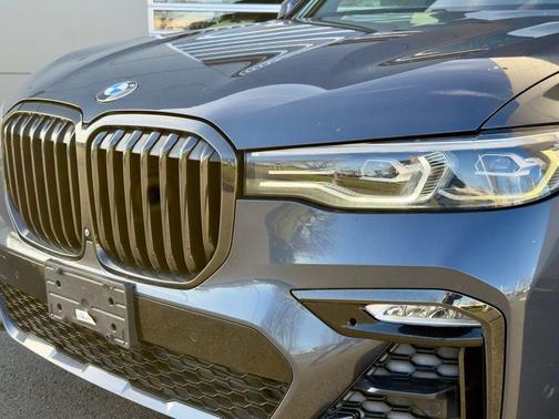 Arctic Gray Metallic 2021 BMW X7 xDrive40i