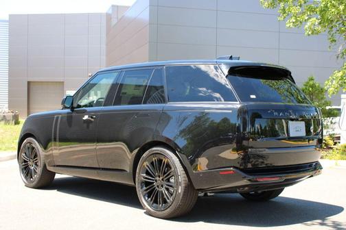 Santorini Black 2026 Land Rover Range Rover P400 SE SWB