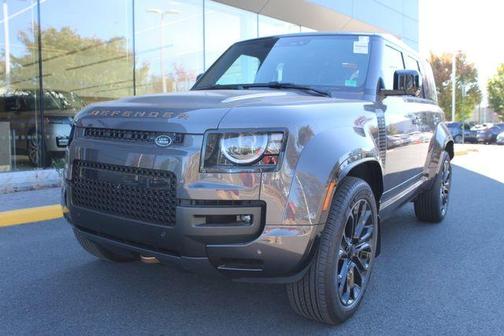 2026 Land Rover Defender 