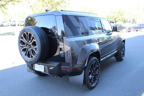 2026 Land Rover Defender 