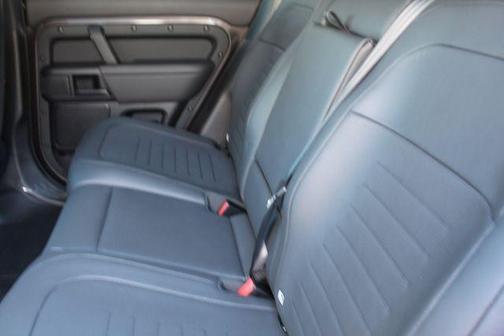 2026 Land Rover Defender 