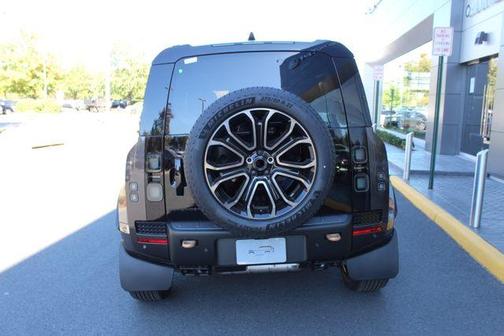 2026 Land Rover Defender 