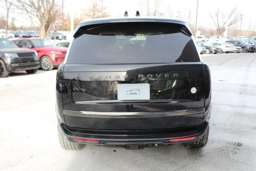 2026 Land Rover Range Rover P615 SV SWB