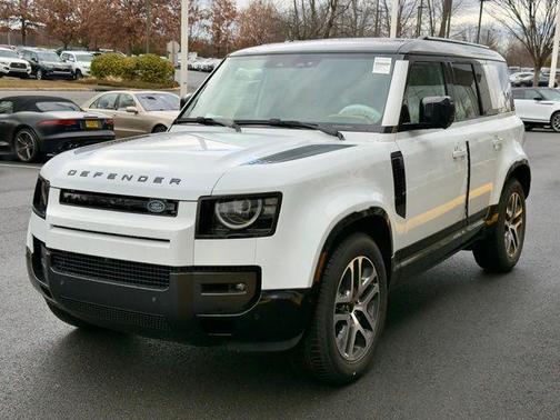 2026 Land Rover Defender 110 P400 X-Dynamic SE