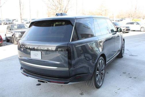 2026 Land Rover Range Rover P400 SE LWB 7 Seat