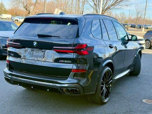 2026 BMW X5 M60i