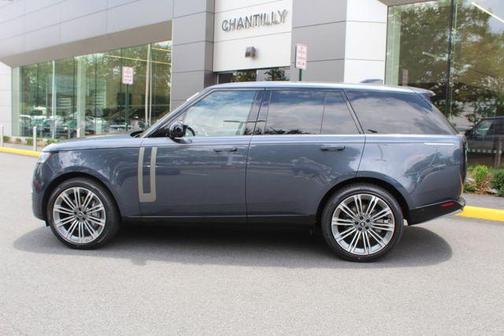 2025 Land Rover Range Rover P400 SE
