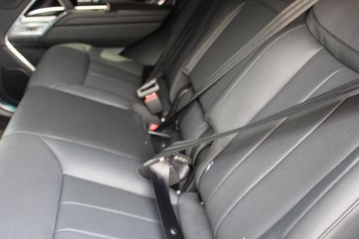 2025 Land Rover Range Rover P400 SE