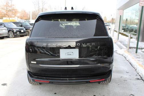 2026 Land Rover Range Rover P400 SE SWB