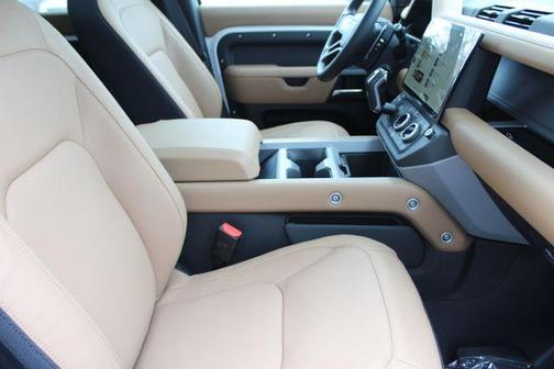 2026 Land Rover Defender 130 P500 V8