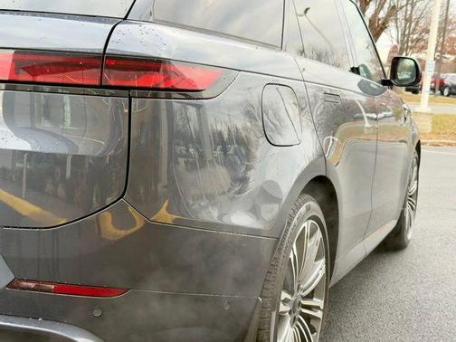 2026 Land Rover Range Rover Sport P400 Dynamic SE