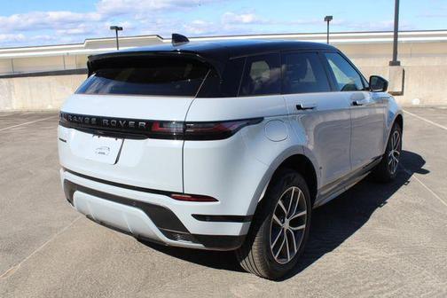 2026 Land Rover Range Rover Evoque Dynamic SE