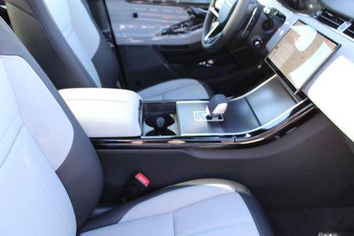 2026 Land Rover Range Rover Evoque Dynamic SE