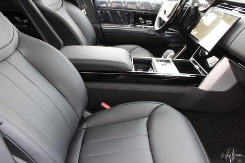 2026 Land Rover Range Rover P530 Autobiography SWB