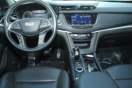 Crystal White Tri-Coat 2021 Cadillac XT5 Premium Luxury