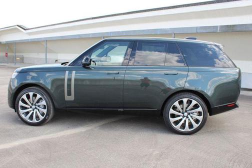 2025 Land Rover Range Rover P530 SE