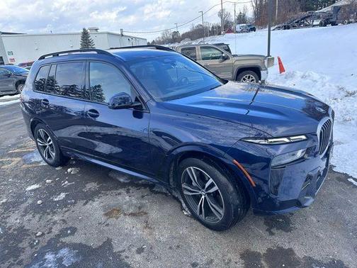 Blue 2023 BMW X7 xDrive40i