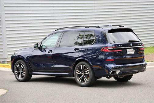 Tanzanite Blue II Metallic 2023 BMW X7 xDrive40i