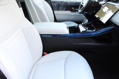 2026 Land Rover Range Rover Sport P360 SE