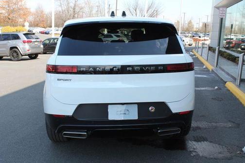 2026 Land Rover Range Rover Sport P360 SE