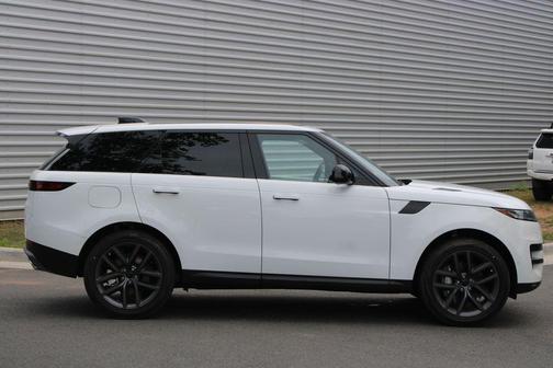 Fuji White 2026 Land Rover Range Rover Sport P360 SE