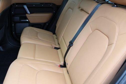2024 Land Rover Defender P525 V8