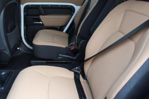 2025 Land Rover Defender P500 V8