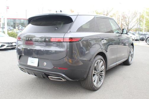 2026 Land Rover Range Rover Sport P360 SE