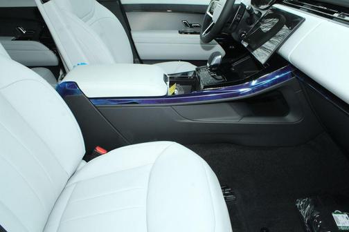 2026 Land Rover Range Rover Sport P360 SE