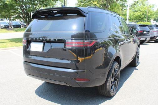 2025 Land Rover Discovery P360 Dynamic SE
