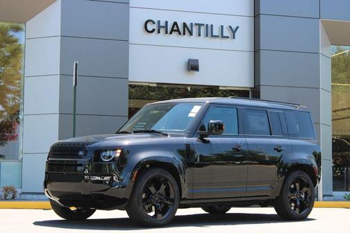 Santorini Black Metallic 2026 Land Rover Defender P400 X-Dynamic SE