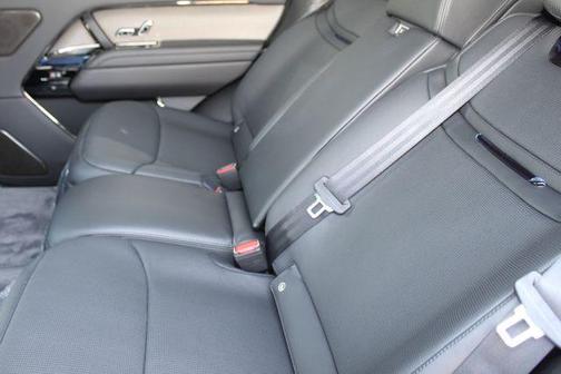 2026 Land Rover Range Rover P615 SV LWB