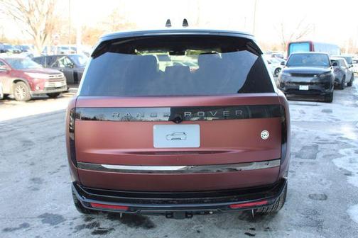 2026 Land Rover Range Rover P615 SV LWB