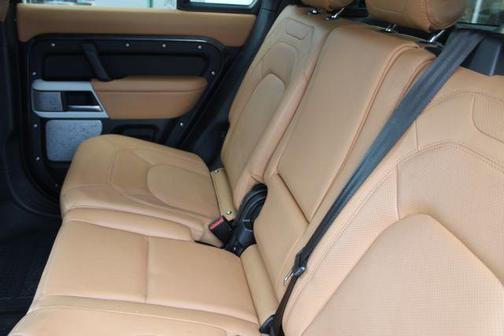 2024 Land Rover Defender P400 S