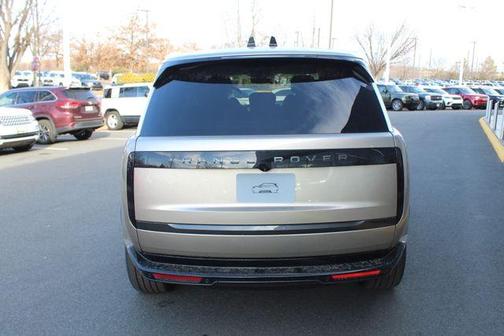 2026 Land Rover Range Rover P400 SE LWB 7 Seat