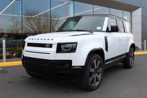 2026 Land Rover Defender 110 P525 V8