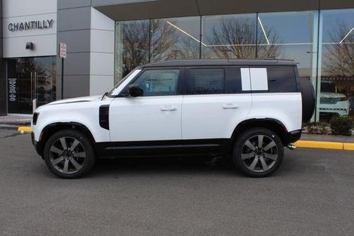 2026 Land Rover Defender 110 P525 V8