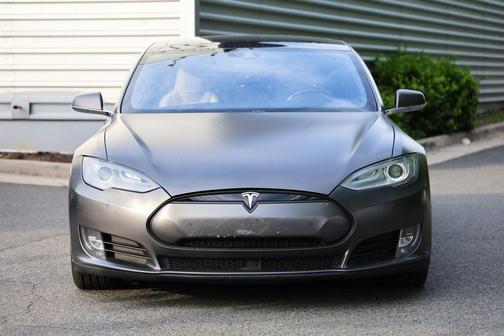 Gray Metallic 2015 Tesla Model S 85D