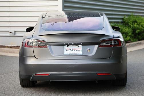Gray Metallic 2015 Tesla Model S 85D