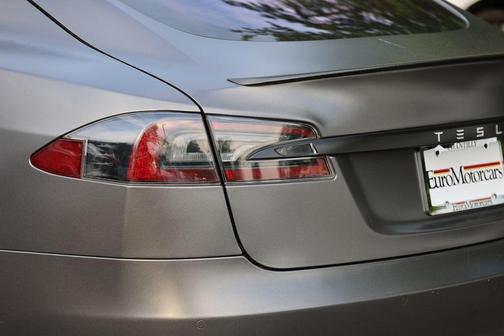 Gray Metallic 2015 Tesla Model S 85D
