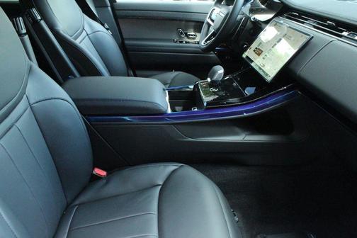 Fuji White 2026 Land Rover Range Rover Sport P360 SE