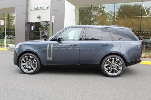 2025 Land Rover Range Rover P400 SE