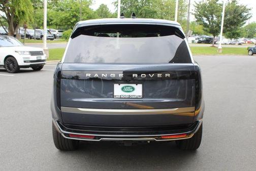 2025 Land Rover Range Rover P400 SE