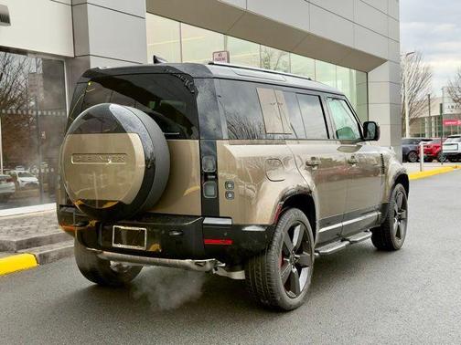 2026 Land Rover Defender 110 P400 X