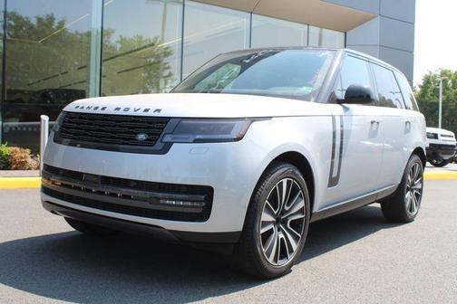 2025 Land Rover Range Rover P530 SE