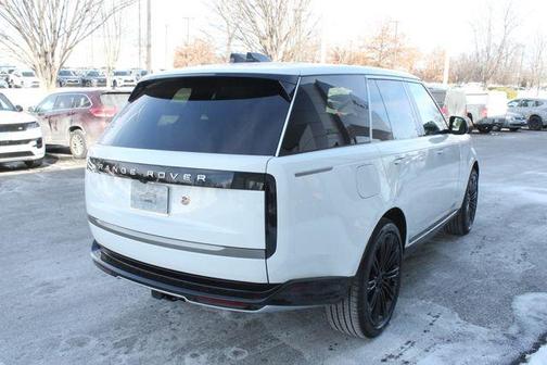 2026 Land Rover Range Rover P400 SE SWB