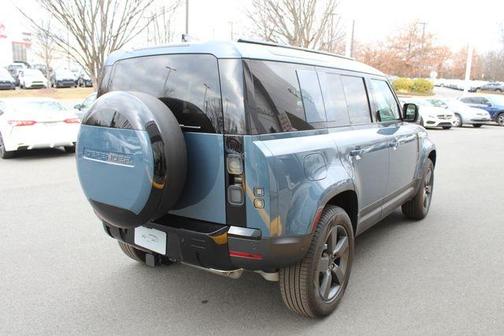 2026 Land Rover Defender 110 P300 S