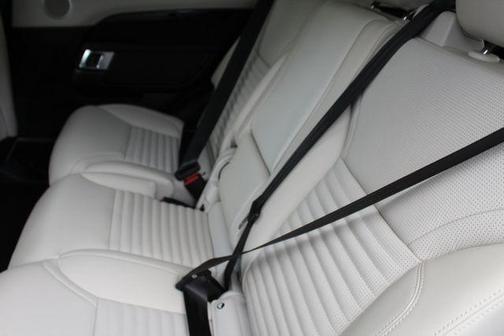 2025 Land Rover Discovery P300 S